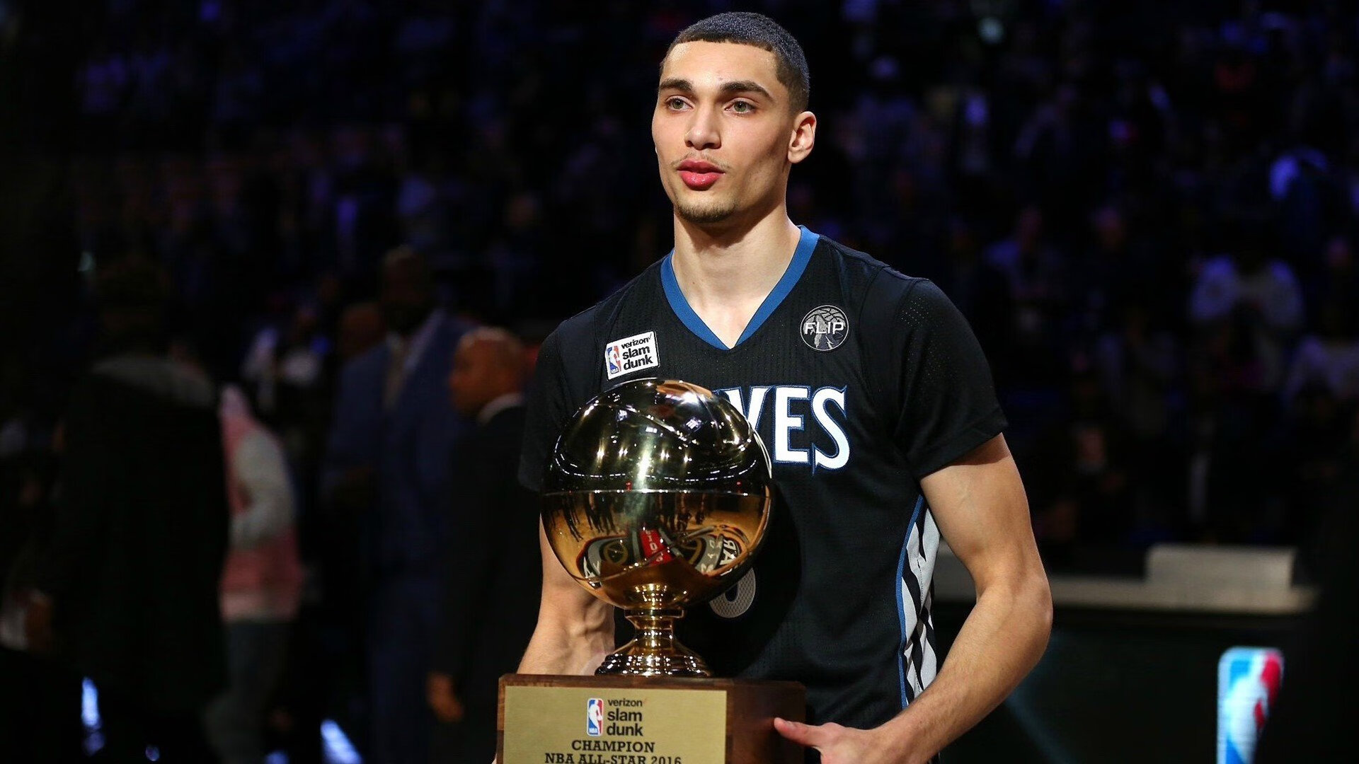 mk体育官方网站-球迷协会成立十周年，举办丰富庆祝活动，球迷协会名字