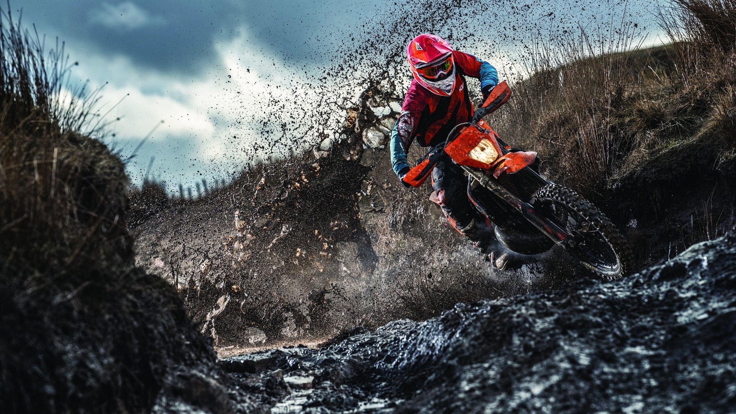 mk体育app下载-篮网训练现场出现三对三教学赛节奏紧凑，篮网三弟