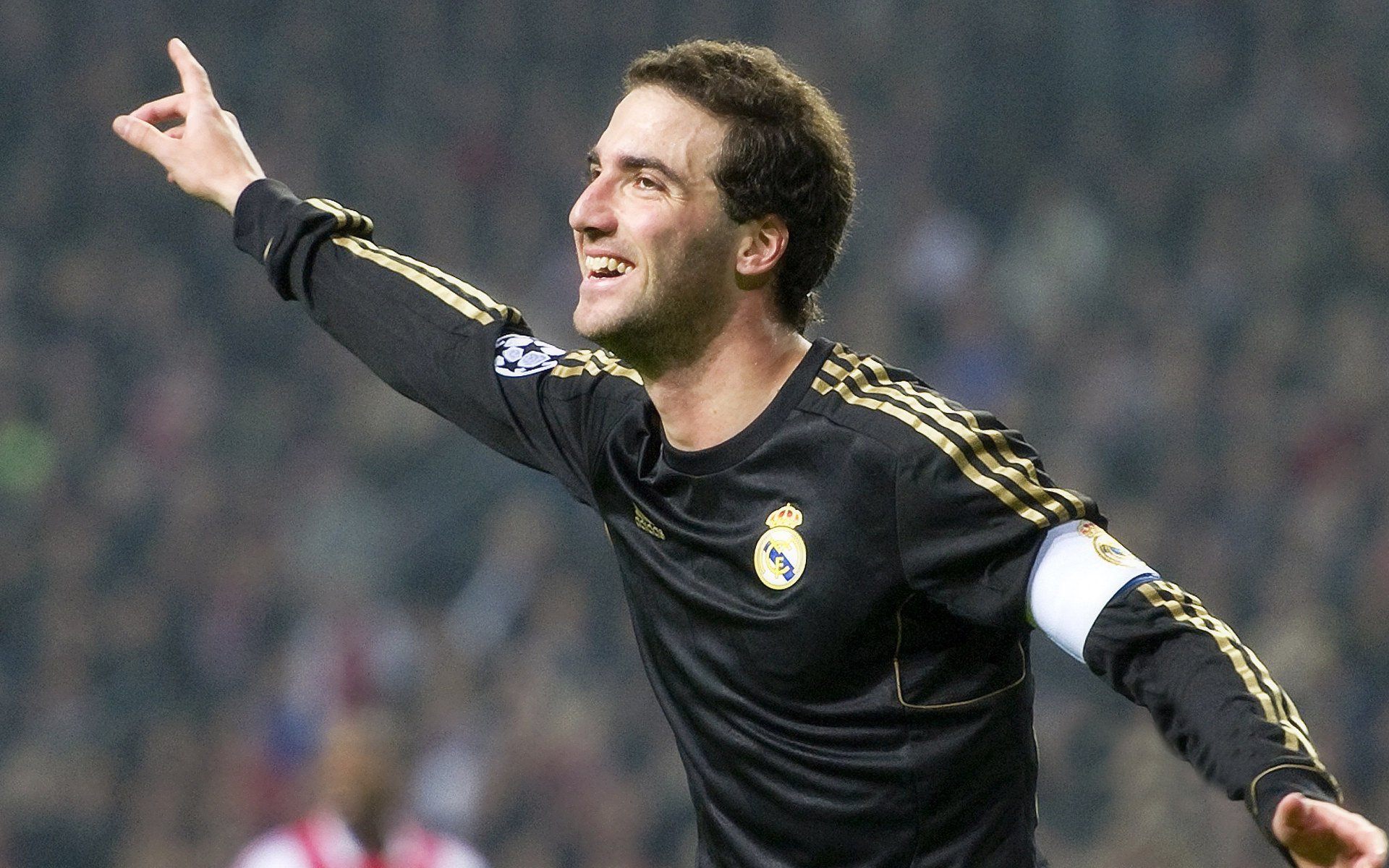 mk体育下载-国际摄影师用镜头讲述广州，你怎能错过，广州著名摄影师